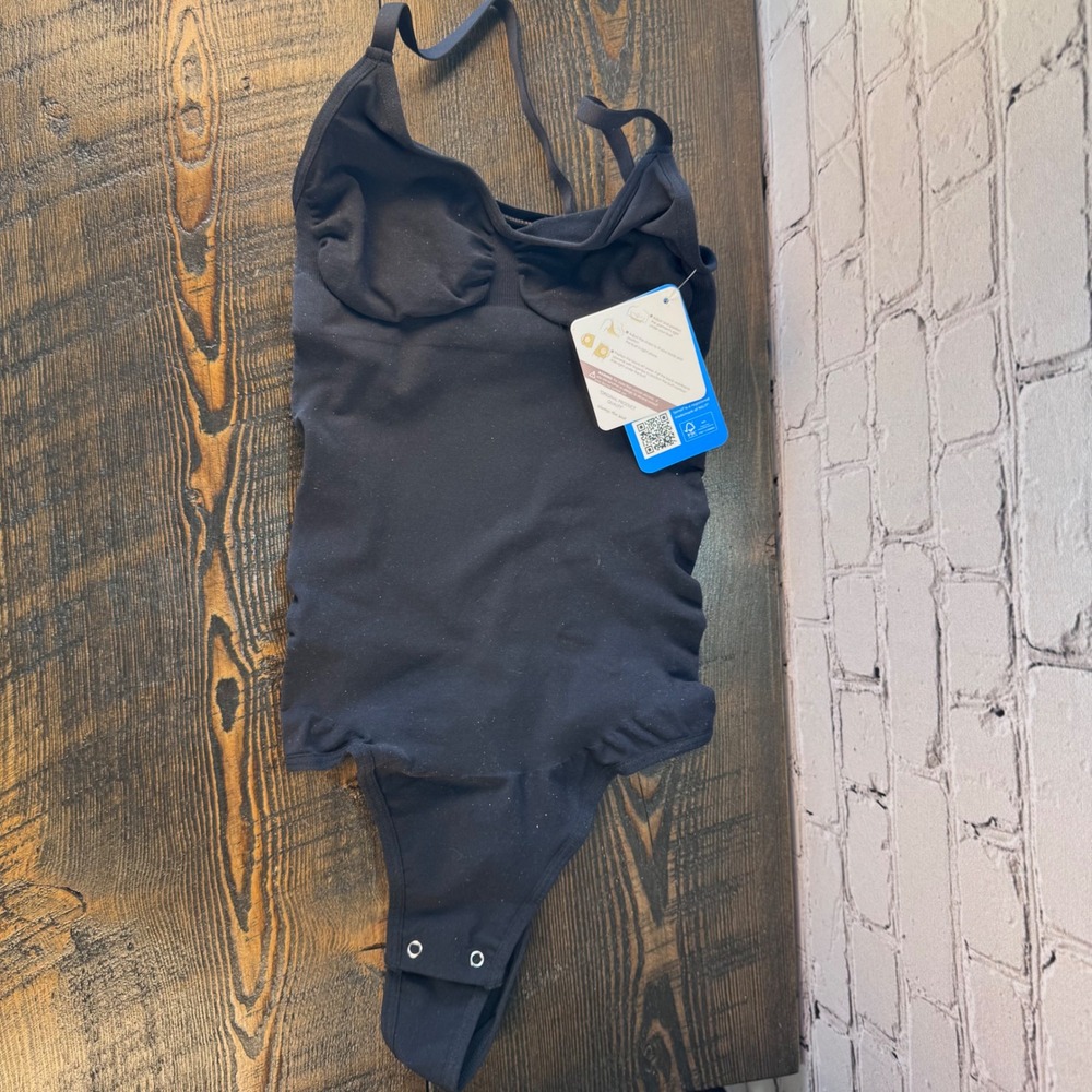 Slims Bodysuit Women S/M Black New Shapewear Thong Snap Gusset Sensil Nylon